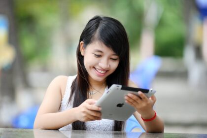 How To Qualify For A Free iPad For College Students